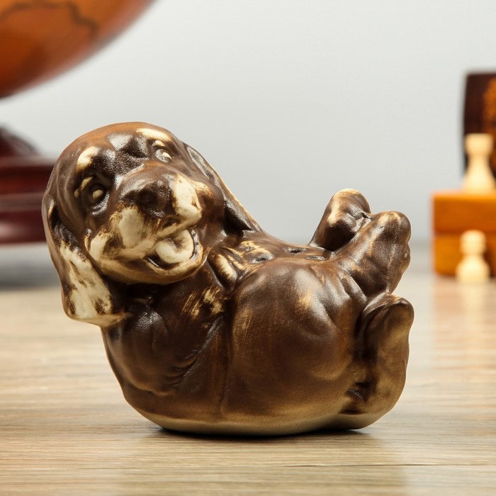 Статуэтка "Собака на спине", шамот