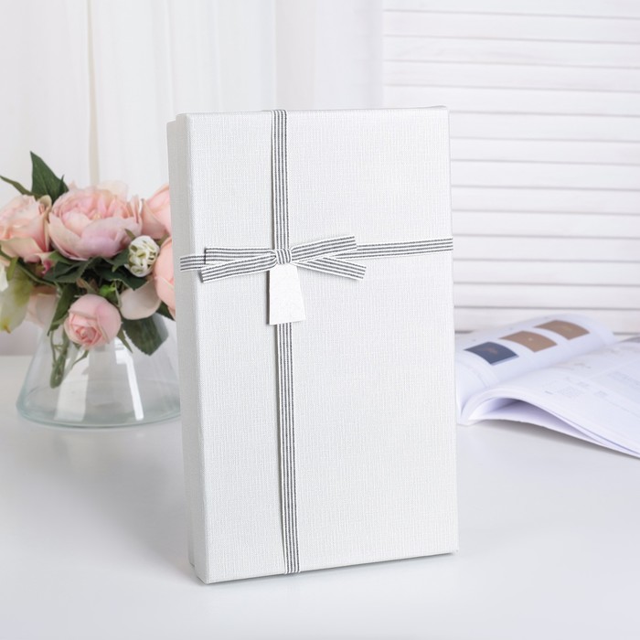 Коробка подарочная 29 х 17,5 х 5 см