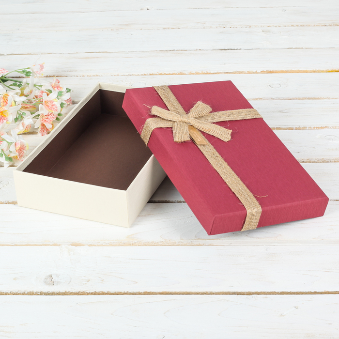 Коробка подарочная 26 х 16 х 5,5 см