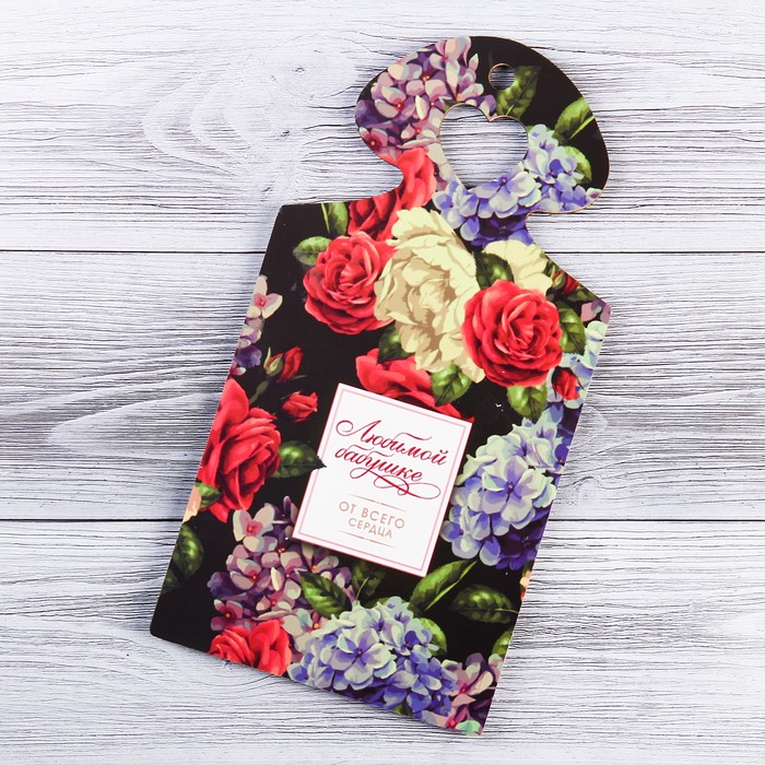 Доска трапеция "Любимой бабушке" сувенирная