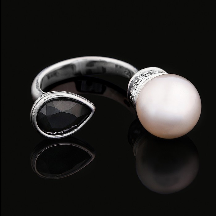 Кольцо "Альба" безразмерное, цвет белый в чернёном серебре