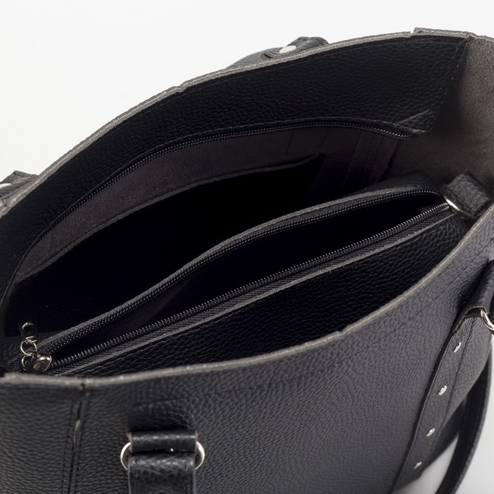 Сумка женская, с косметичкой, отдел на молнии, наружный карман, длинный ремень, цвет чёрный