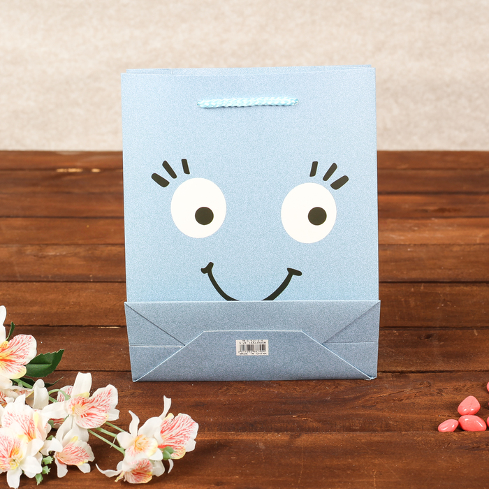 Пакет подарочный "Смайлики", люкс, МИКС, 18 х 8 х 23 см