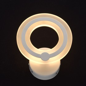 

Бра "Ривз" 12W LED белый 21x21x8см