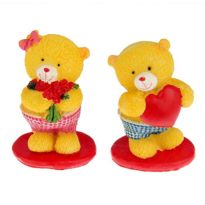 Сувенир "Медвежата милые на красной подставке" набор 12 шт.
