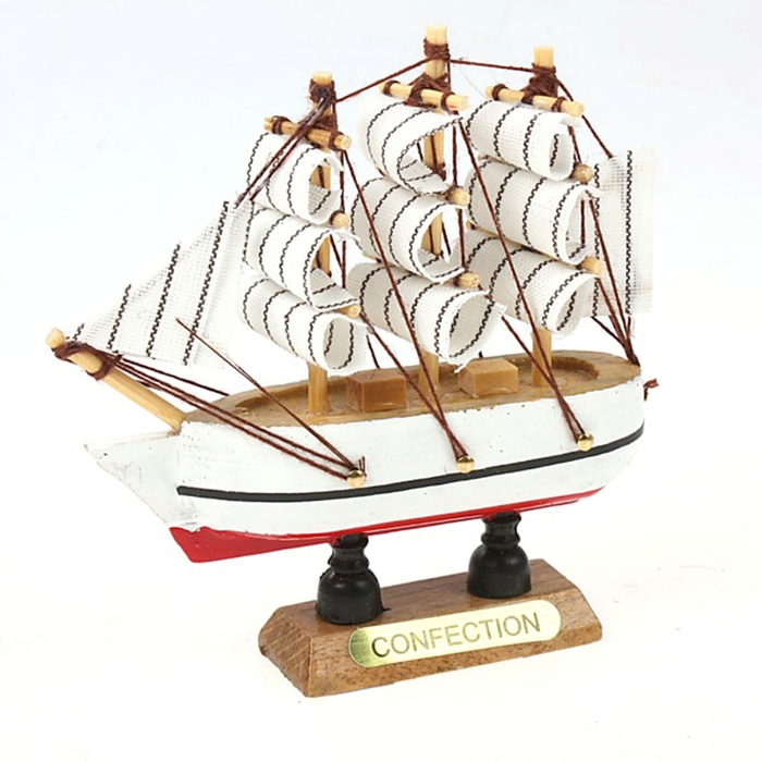 Корабль сувенирный малый «Трёхмачтовый», борта белые с чёрной полосой, дно красное, паруса белые, 3 × 10 × 10 см