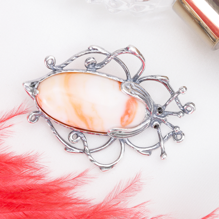 Брошь жук "Коралл", цвет оранжевый в серебре