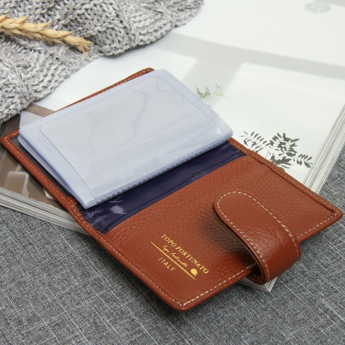 Футляр для карт вертикальный, 1 ряд, 24 листа, с хлястиком, цвет коричневый