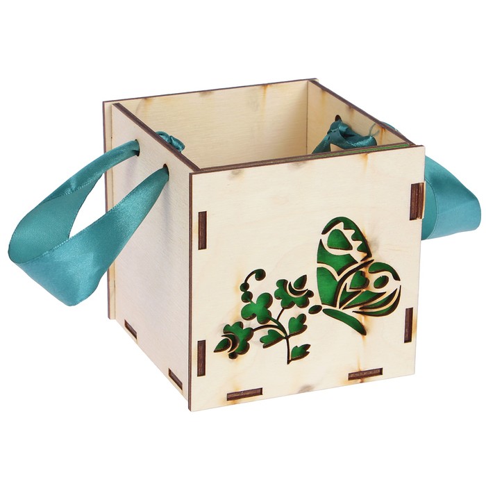 Подарочная коробка "Бабочка на цветке", зелёная, ручка- лента, 10х10х10см