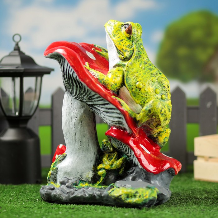 Садовая фигура "Лягушка на мухоморе"