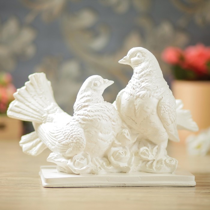 Статуэтка "Голуби" белые