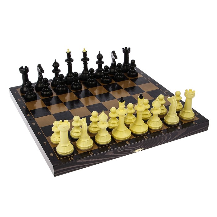 Шахматы "Айвенго" (доска дерево 40х40 см фигуры пластик, король h=9.5 см)