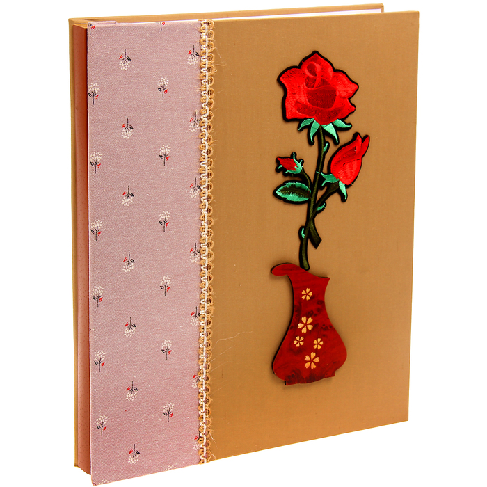 Фотоальбом на 100 фото 13х18 см "Букет роз в вазе" текстиль 34х28х4,8 см