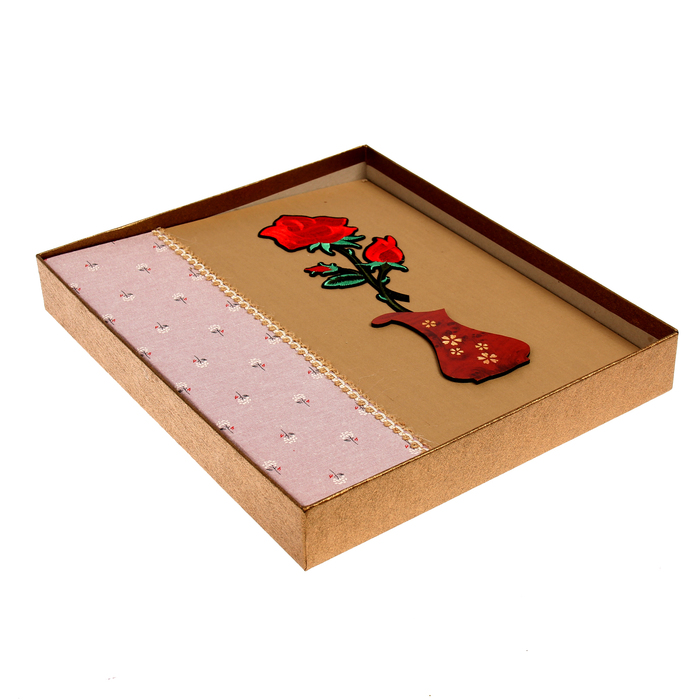 Фотоальбом на 100 фото 13х18 см "Букет роз в вазе" текстиль 34х28х4,8 см