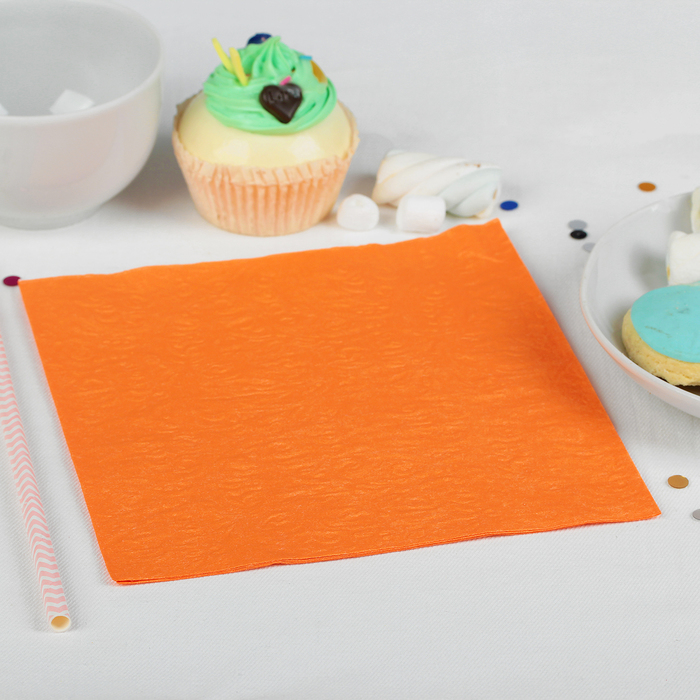 Салфетки оранжевые (набор 20 шт) 33*33 однотонные, выбит рисунок, цвет оранжевый