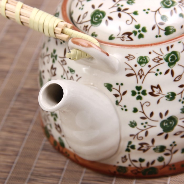 Чайник заварочный 600 мл "Цветочный узор", цвет зеленый