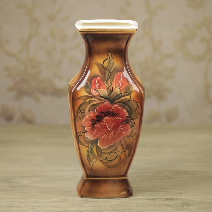 Ваза "Ника" коричневая, красный цветок