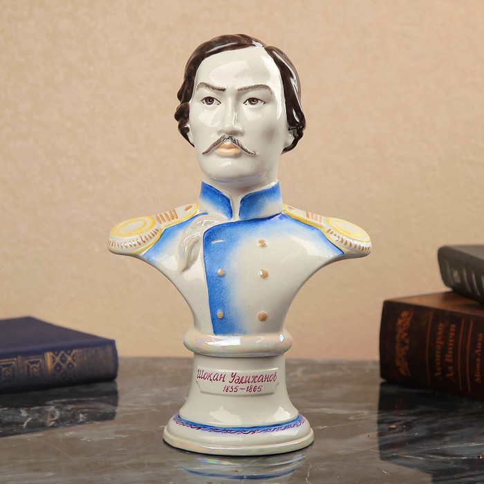 Статуэтка "Шокан Уалиханов" ручная работа, фарфор