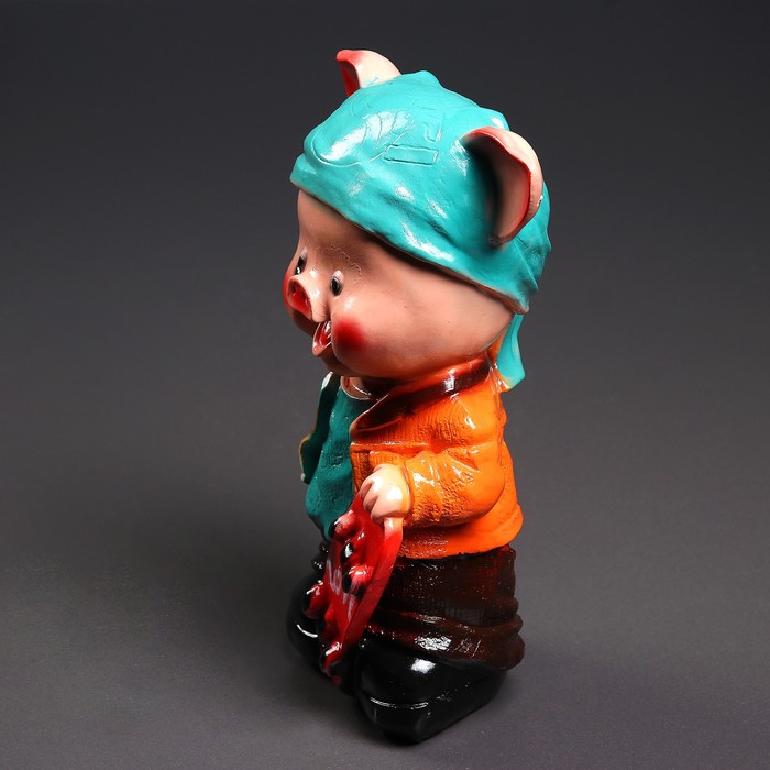 Копилка "Поросёнок со скейтом"