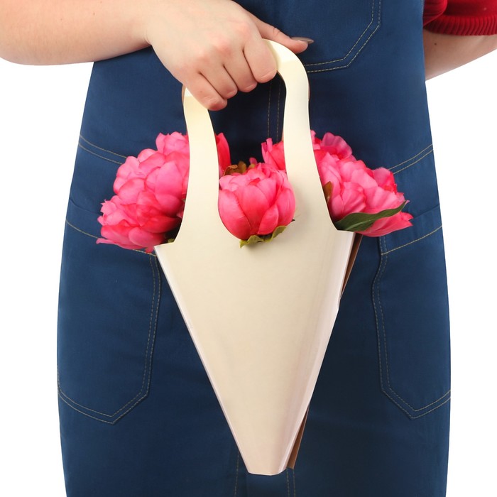 Пакет–конус с бумажными ручками «Мечтай», 15 × 38 см