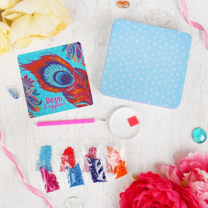 Алмазная мозаика на шкатулке "Перо", 14 х 14 см