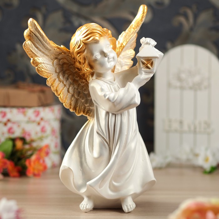 Статуэтка "Ангел с фонарём", позолота