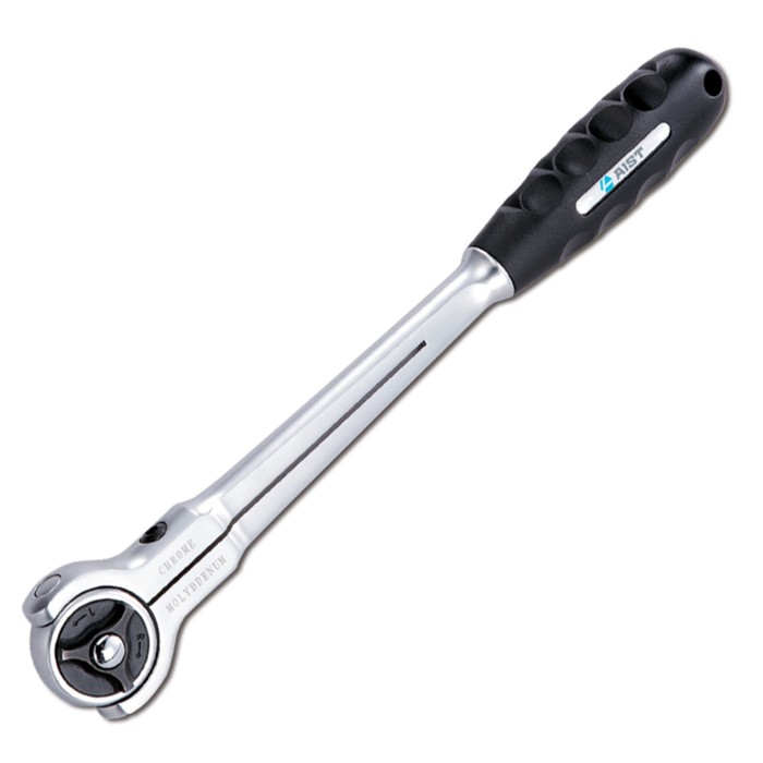 Трещотка AIST, 1/4", пластиковая рукоядка, L= 15 см, 72 зуба