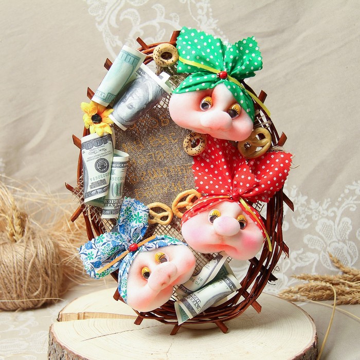 Оберег - панно «Бешеные бабки»