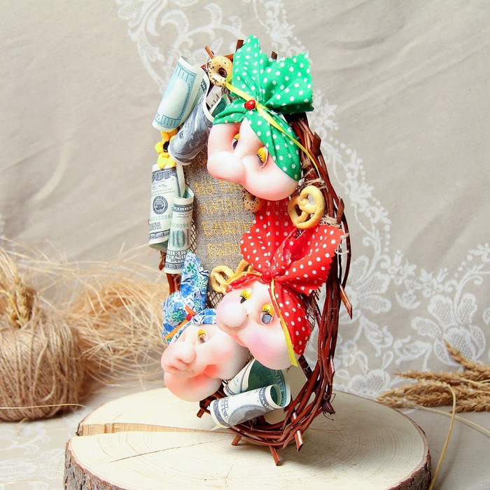 Оберег - панно «Бешеные бабки»