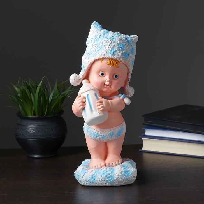 Сувенир "Малыш стоящий с бутылкой"  30х13х9см