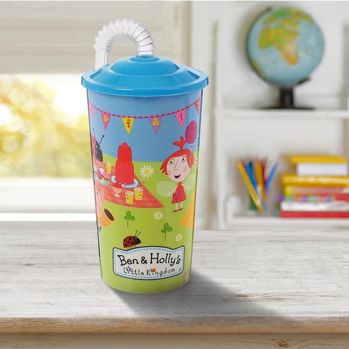 Бокал 450 мл "Бен и Холли" с крышкой и трубочкой