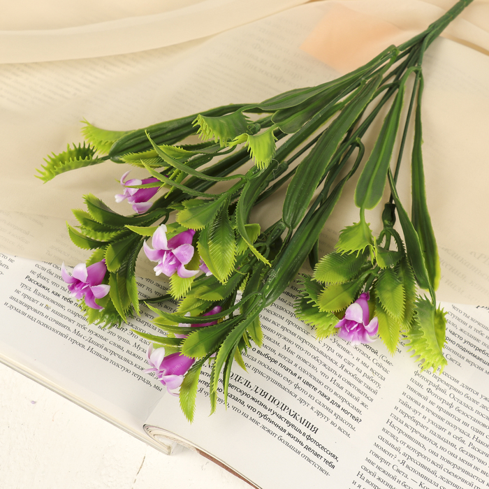 Букет "Колокольчики с острыми листами" 32 см, микс