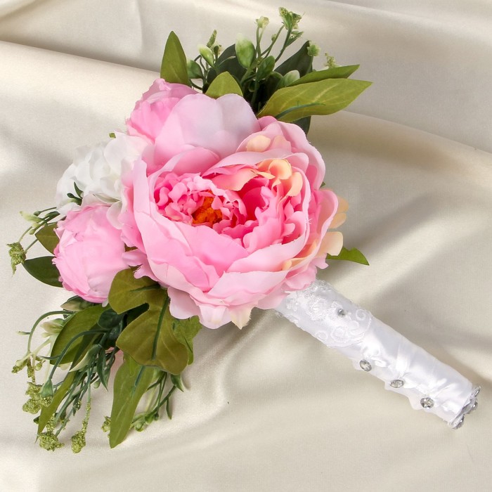 Букет для невесты «Пион», светло-розовый
