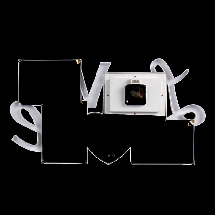 Часы настенные хайтек+4 фоторамки LOVE (фото 10х15-3шт сердце 9х10-1шт) 57*31см микс