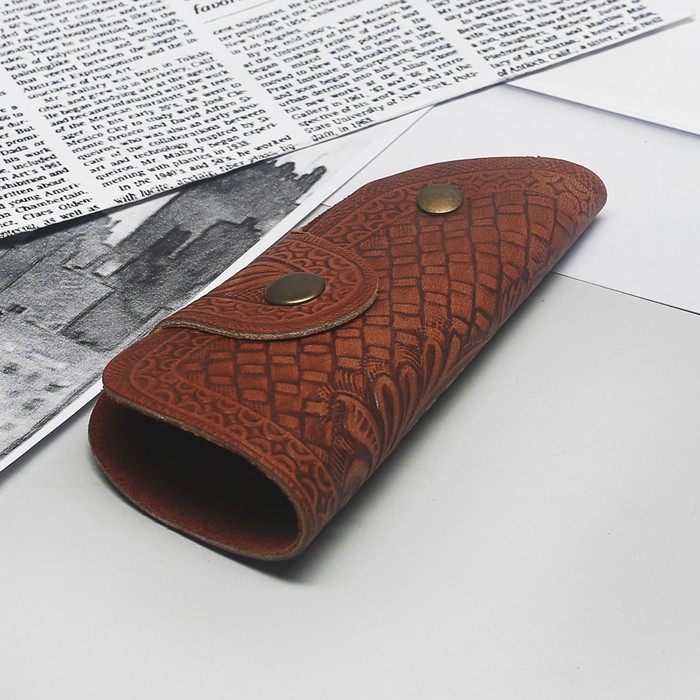 Ключница сувенирная, кольцо внутри, цвет коричневый