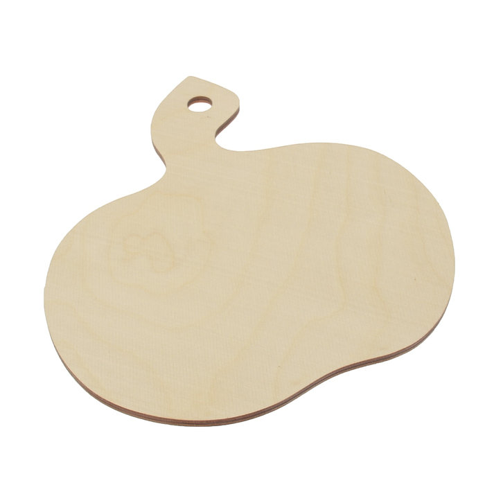 Декоративная разделочная доска из фанеры "Яблоко"