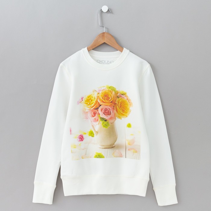 Свитшот женский family look  "Розы в вазе" OXO-0202-010, цвет молочный, р-р 54(XXL)