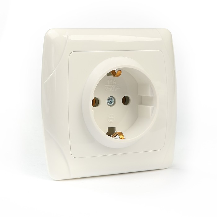 Розетка 2П+З 16А 250В белая "Онега" TDM