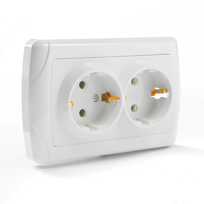 Розетка двойная 2П+3 16А 250В белая "Онега" TDM