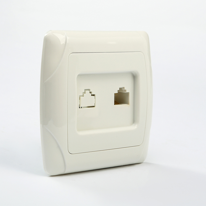 Розетка телефонная RJ11  белая "Онега" TDM