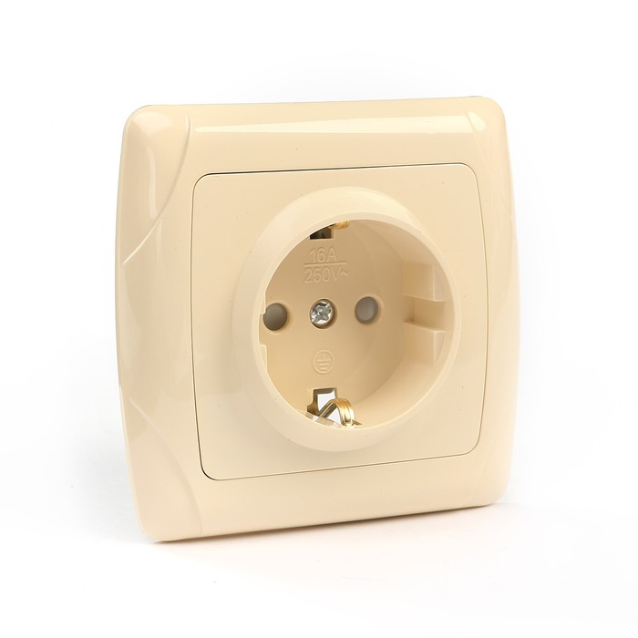 Розетка 2П+З 16А 250В с защ. шт. сл. кость "Онега" TDM