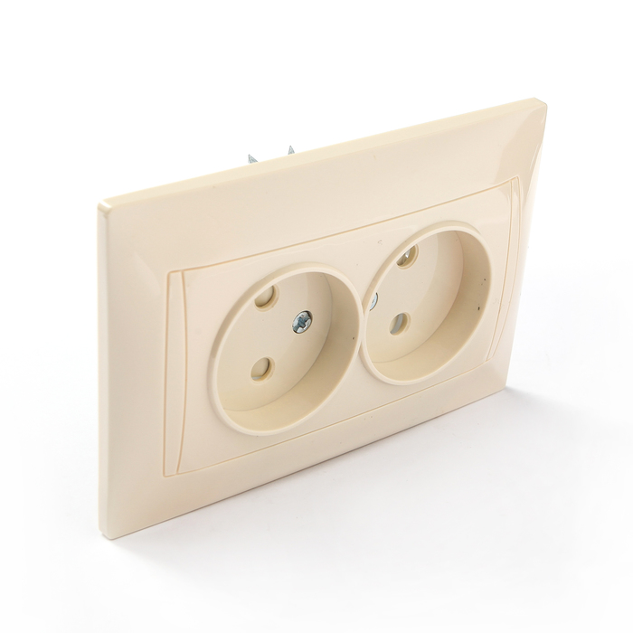 Розетка двойная 2П 10А 250В с защ. шт. сл. кость "Лама" TDM