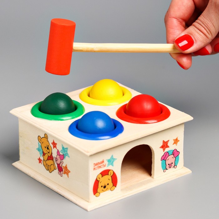 Стучалка квадратная с 4 шариками и молоточком "Давай играть" Медвежонок Винни и его друзья