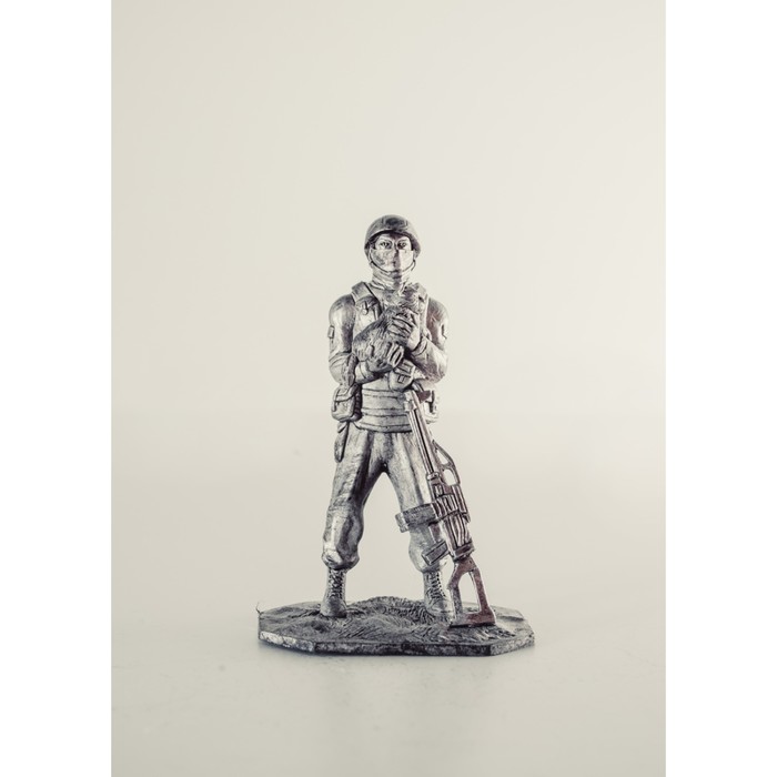 Оловянный солдатик "Боец с пулеметом и котом"