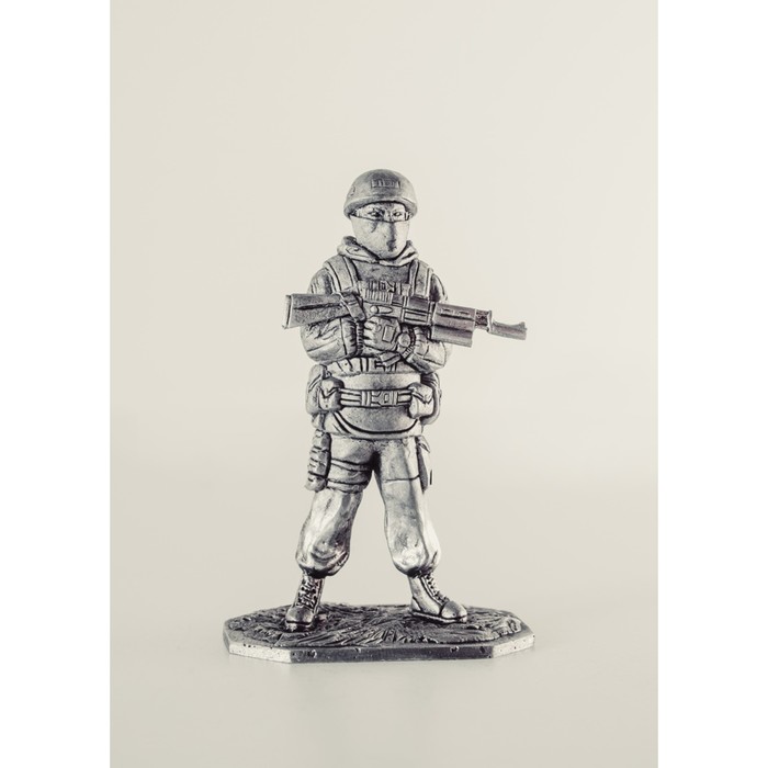 Оловянный солдатик "Вежливый боец"