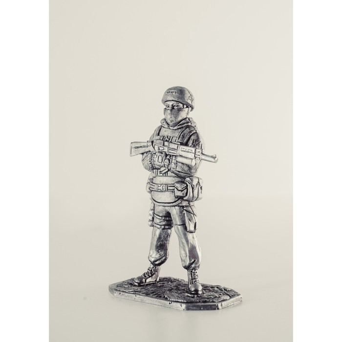 Оловянный солдатик "Вежливый боец"
