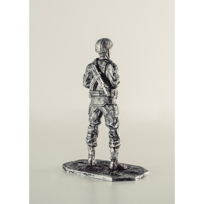 Оловянный солдатик "Вежливый смеется"