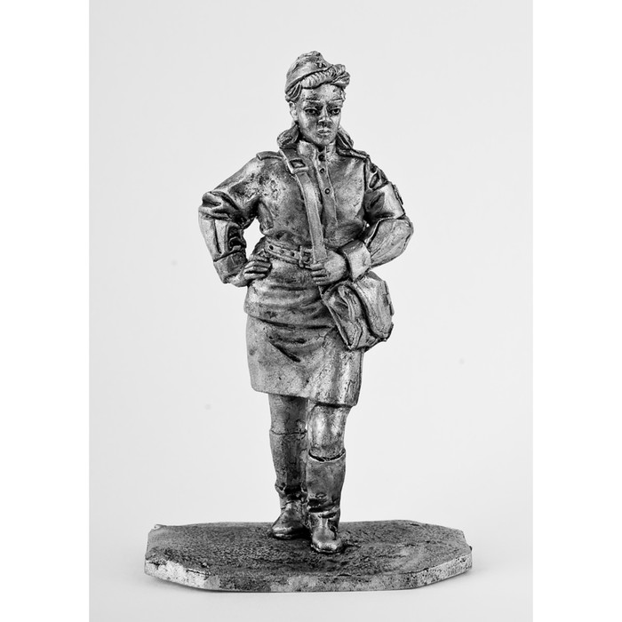 Оловянный солдатик "Санитарка"