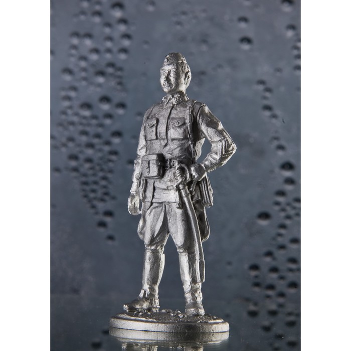 Оловянный солдатик "Старший лейтенант артилерии"