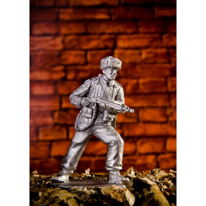 Оловянный солдатик "Боец с огнеметом"